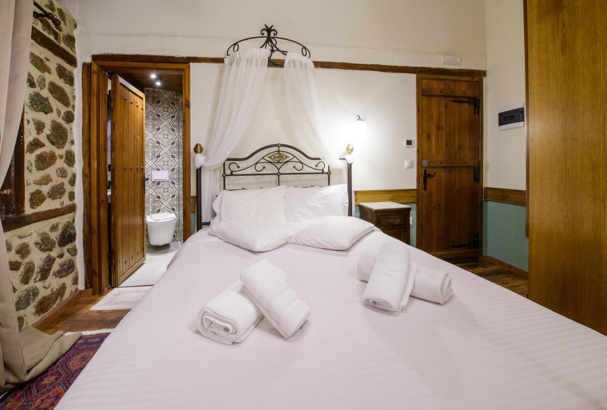 Agios Germanos Hotel Exterior photo