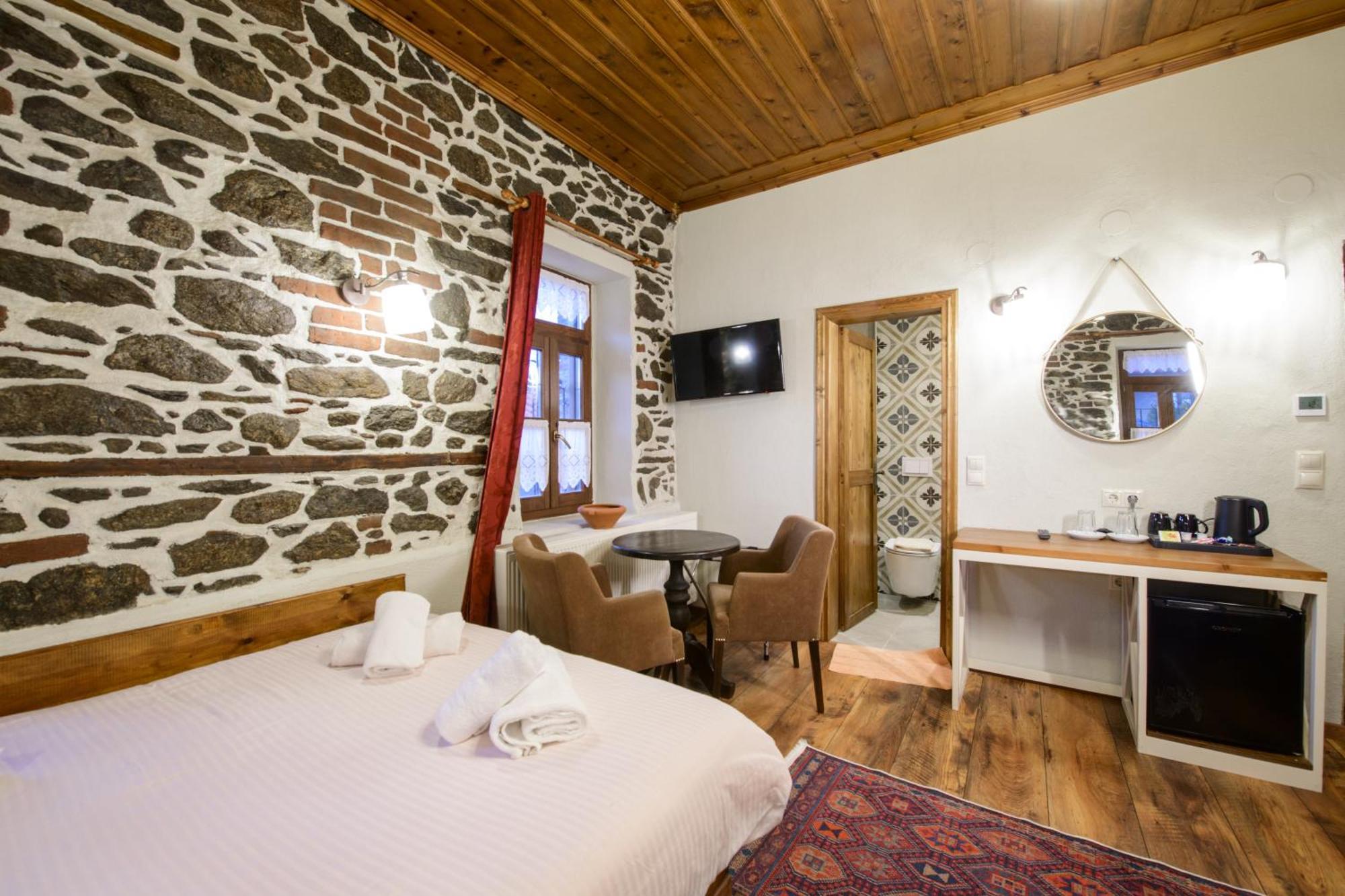 Agios Germanos Hotel Exterior photo