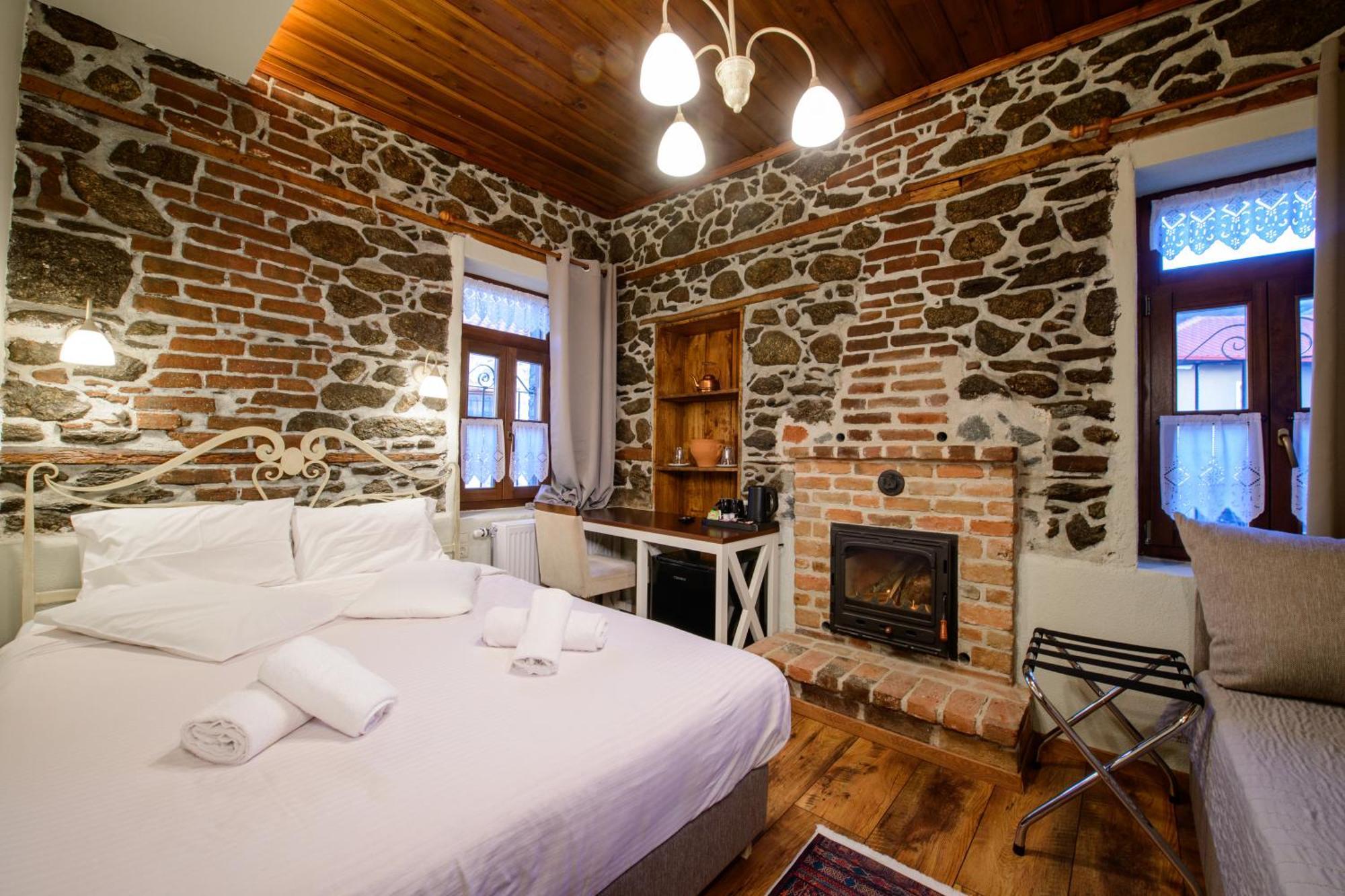 Agios Germanos Hotel Exterior photo