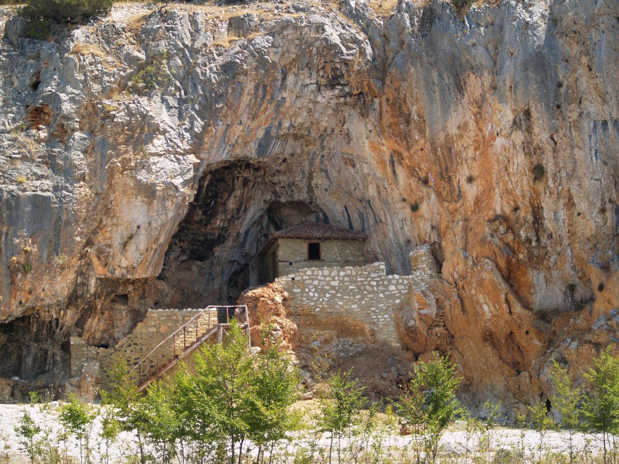 Agios Germanos Hotel Exterior photo